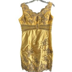 🔴Gold Evening dress-Size14/16